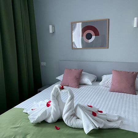 Astra Hotel Calimanesti Luaran gambar