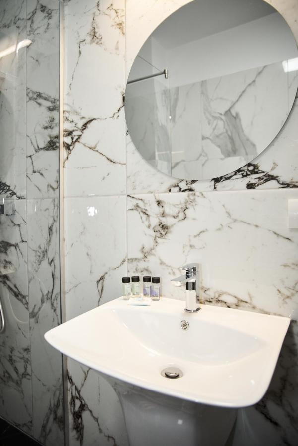 Astra Hotel Calimanesti Luaran gambar