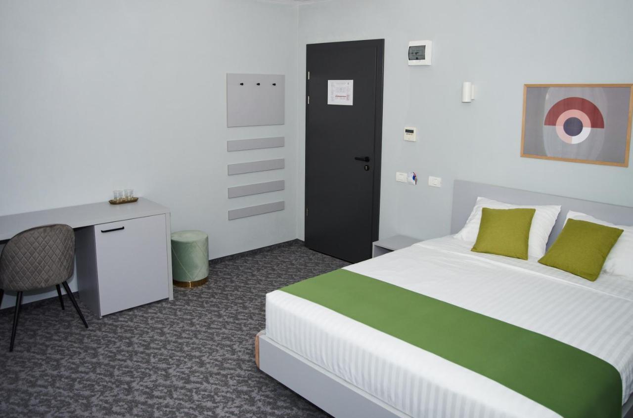 Astra Hotel Calimanesti Luaran gambar