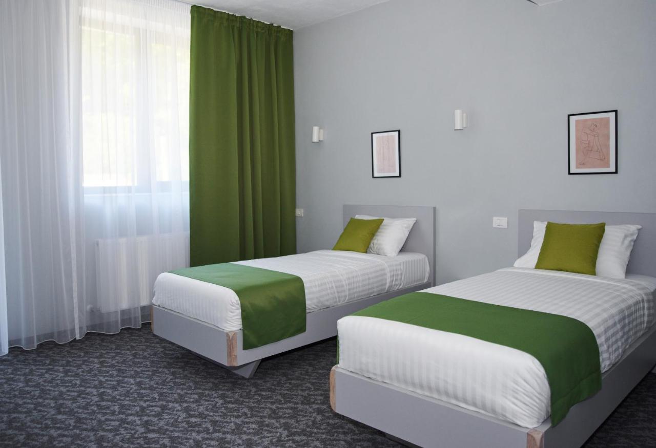 Astra Hotel Calimanesti Luaran gambar