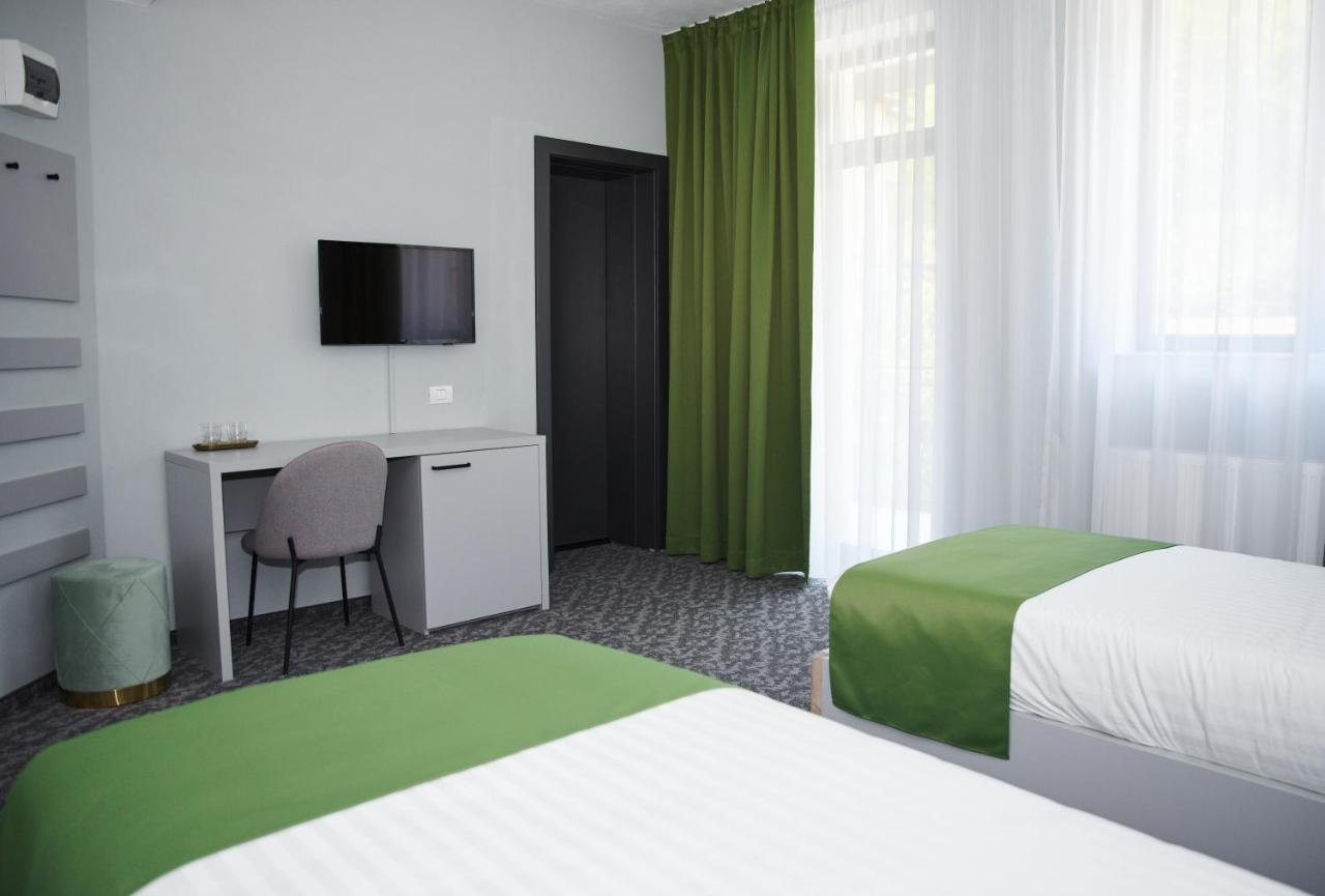Astra Hotel Calimanesti Luaran gambar