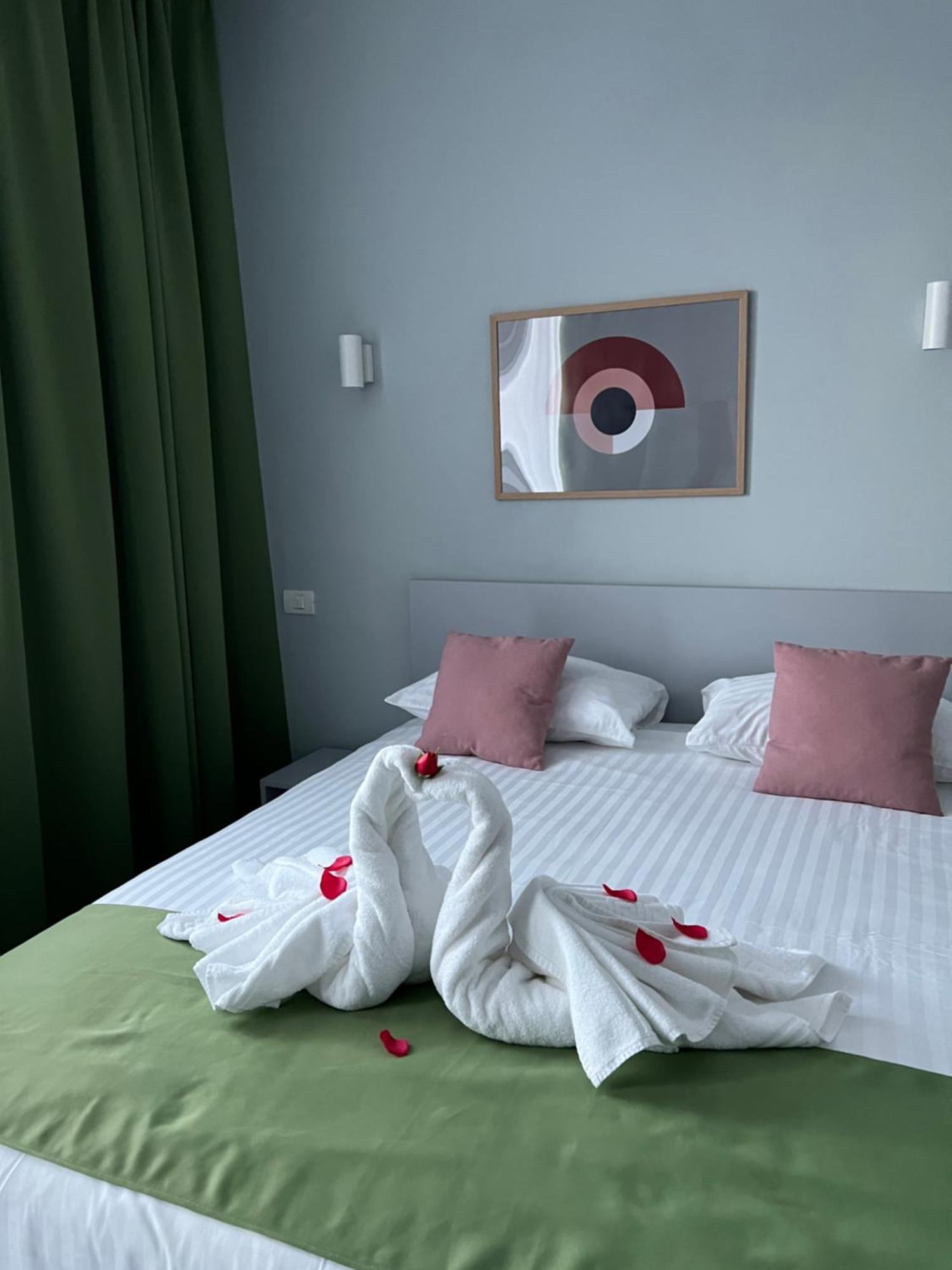 Astra Hotel Calimanesti Luaran gambar